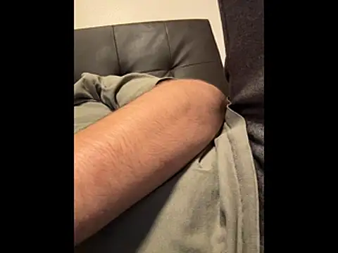 Thom422 online show from 11-18-25, 06:06