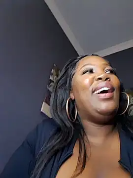 SWEETDOLLY29XX online show from 07-18-26, 12:52