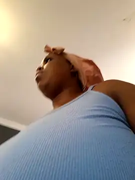 SWEETDOLLY29XX online show from 03-23-26, 08:25