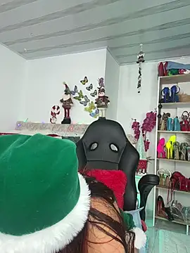 alexa fiore01 online show from 12-21-25, 04:19