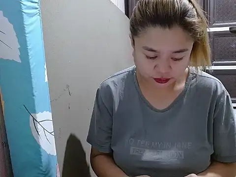 Kariebabe online show from 12-14-25, 11:21