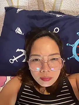 BURBERRY69 online show from 10-24-25, 10:58