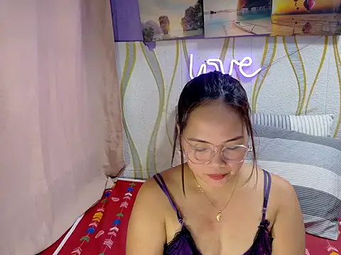 BURBERRY69 online show from 03-13-26, 05:56