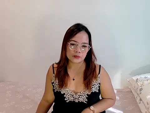 BURBERRY69 online show from 07-20-26, 01:13