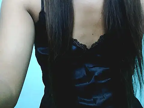 nica20 online show from 11-19-25, 01:44