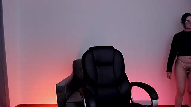 HazelKush online show from 11-18-25, 09:51