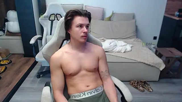 Snapshot of Sunny-Girl1 chatting on 02-05-26, 08:21 Sunny-Girl1 online show from 02-05-26, 08:21