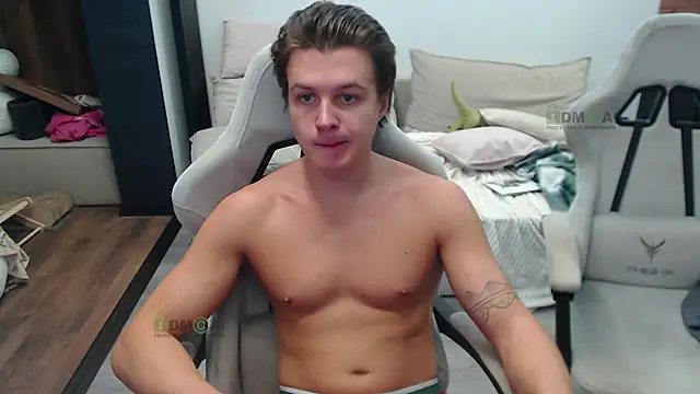 Sunny-Girl1 online show from 10-27-25, 07:09