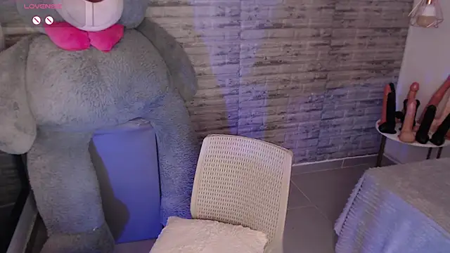 TinnaCobb online show from 03-15-26, 10:44