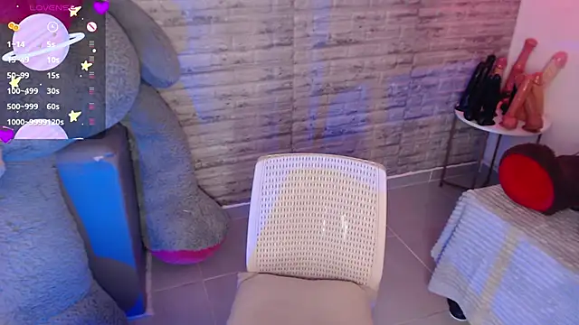 TinnaCobb online show from 06-16-26, 01:00