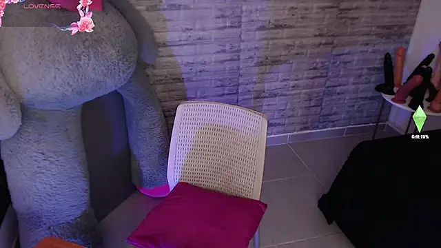 TinnaCobb online show from 02-07-26, 11:51