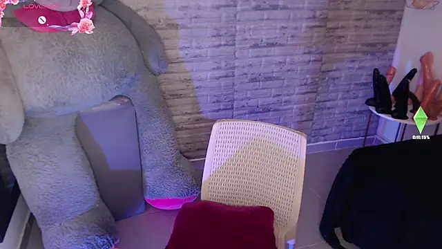 TinnaCobb online show from 02-21-26, 11:34