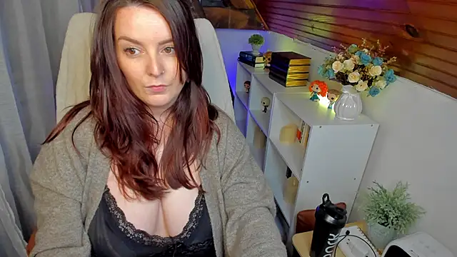 ErinMarshall online show from 02-12-25, 04:00