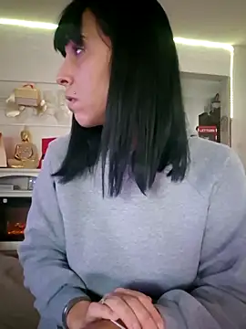 misscectito13 online show from 12-18-25, 12:42