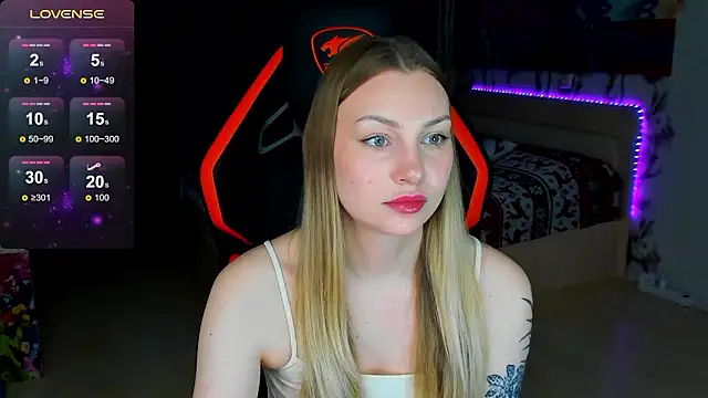 BiMolly online show from 03-08-26, 04:32