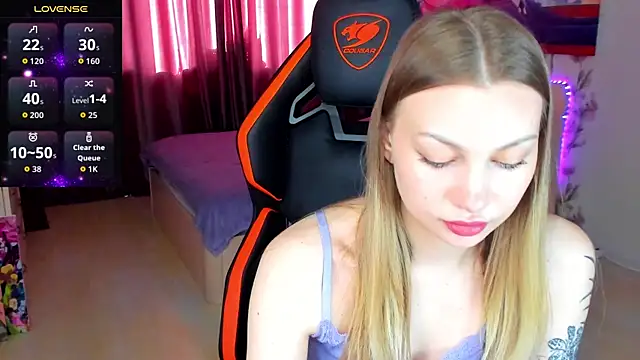 BiMolly online show from 04-14-26, 04:50