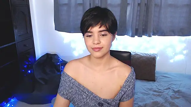 mia collins x online show from 03-10-26, 08:24