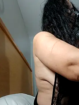 Snapshot of PichyPrettyPussy chatting on 02-03-25, 02:45 PichyPrettyPussy online show from 02-03-25, 02:45
