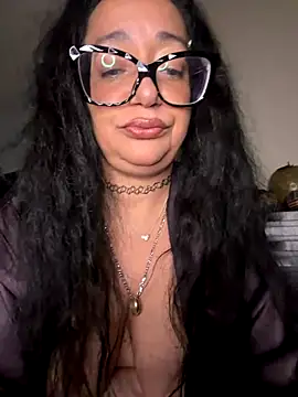 Snapshot of PichyPrettyPussy chatting on 12-04-25, 10:14 PichyPrettyPussy online show from 12-04-25, 10:14
