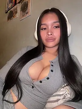 PrettyYoungHugeCockTS online show from 02-18-26, 05:49