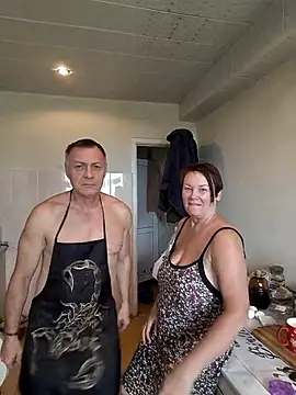  lady red  online show from 09-18-25, 06:05