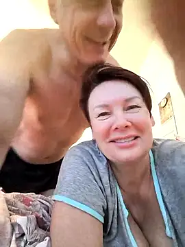  lady red  online show from 10-31-25, 06:32