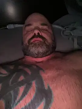 Snapshot of TattooedMonster chatting on 04-05-26, 04:30 TattooedMonster online show from 04-05-26, 04:30