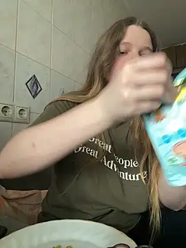 Snapshot of -MimmiLissa- chatting on 05-14-26, 11:29 -MimmiLissa- online show from 05-14-26, 11:29