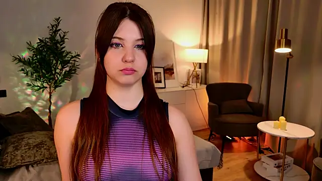 Snapshot of ElizaMild chatting on 05-10-26, 01:14 ElizaMild online show from 05-10-26, 01:14