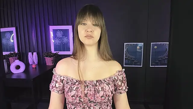 Snapshot of ElizaMild chatting on 02-04-25, 04:39 ElizaMild online show from 02-04-25, 04:39