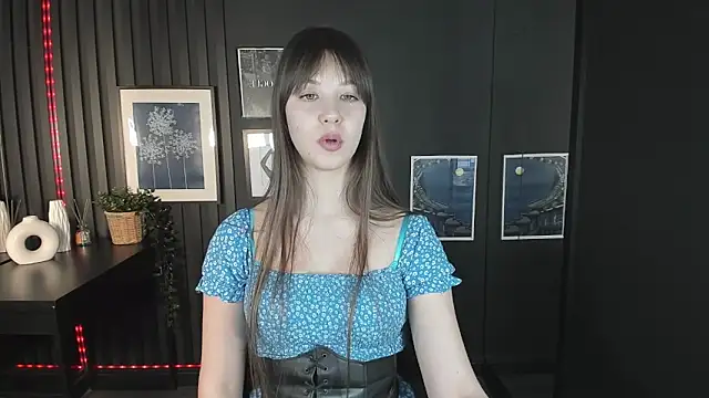 Snapshot of ElizaMild chatting on 01-23-25, 07:40 ElizaMild online show from 01-23-25, 07:40