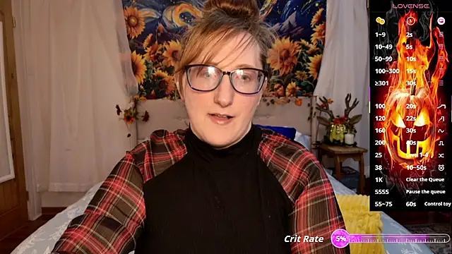 Snapshot of WickedAphrodite chatting on 10-17-25, 12:14 WickedAphrodite online show from 10-17-25, 12:14