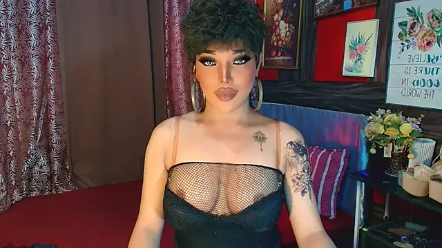 Snapshot of trixxielicious chatting on 10-16-25, 07:49 trixxielicious online show from 10-16-25, 07:49