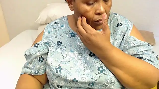 zandile online show from 12-16-25, 01:15