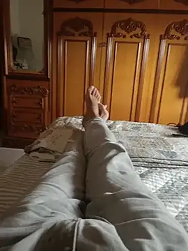 Bobby967 online show from 11-18-25, 09:34