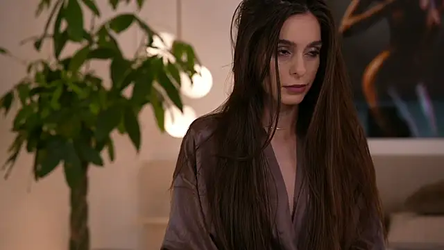 DoviaClaire online show from 10-06-25, 06:36