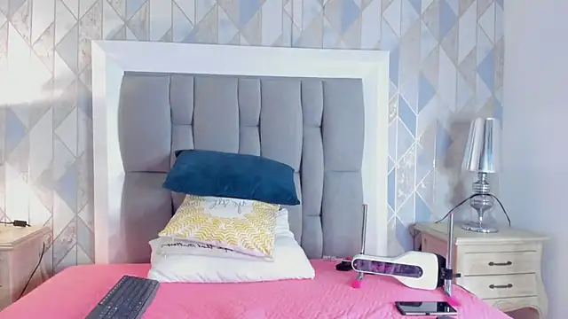 Snapshot of Princsgirl_ chatting on 02-08-26, 07:22 Princsgirl online show from 02-08-26, 07:22