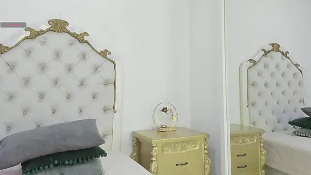 Snapshot of Princsgirl_ chatting on 09-18-25, 07:39 Princsgirl online show from 09-18-25, 07:39