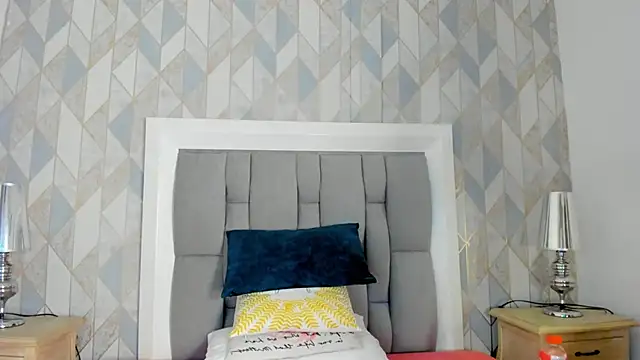 Snapshot of Princsgirl_ chatting on 02-03-26, 06:57 Princsgirl online show from 02-03-26, 06:57