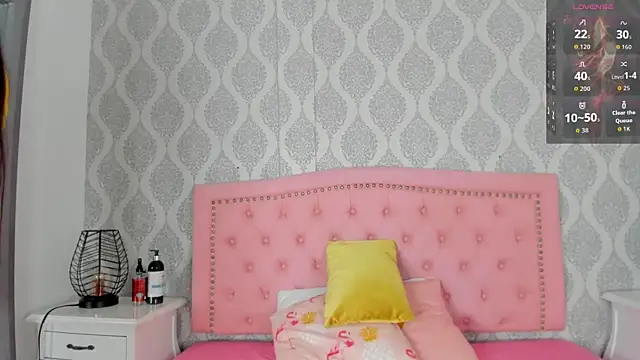 Princsgirl  online show from 06-17-26, 06:29