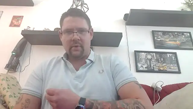 Snapshot of sexykevin17cm chatting on 02-18-26, 02:46 sexykevin17cm online show from 02-18-26, 02:46