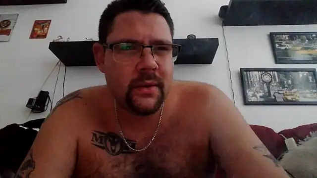 Snapshot of sexykevin17cm chatting on 02-19-26, 03:09 sexykevin17cm online show from 02-19-26, 03:09