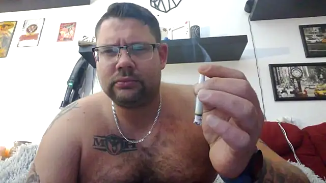 Snapshot of sexykevin17cm chatting on 04-10-26, 02:40 sexykevin17cm online show from 04-10-26, 02:40