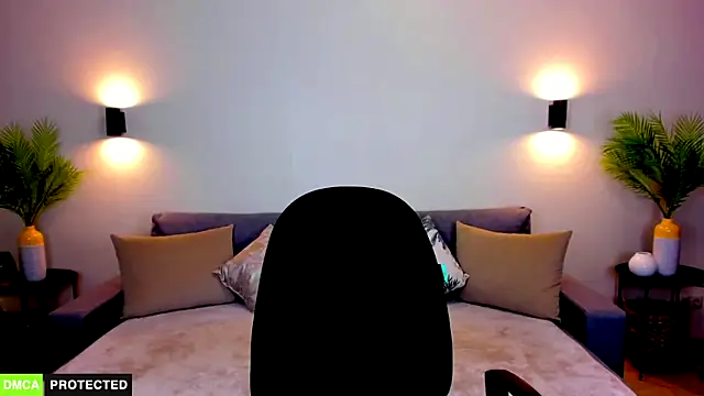 TheWoman   online show from 04-02-26, 07:09