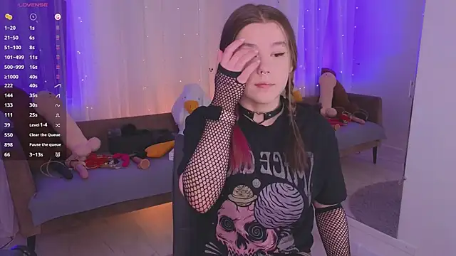 Mira Falls online show from 03-26-26, 06:00