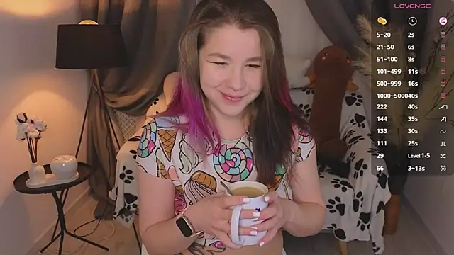 Mira Falls online show from 10-28-25, 04:24