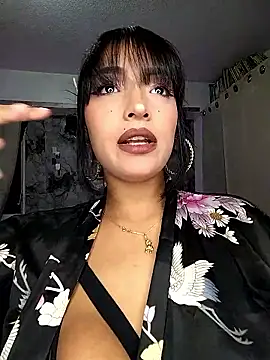 Snapshot of Shantal_Lovee chatting on 06-06-26, 12:49 Shantal Lovee online show from 06-06-26, 12:49