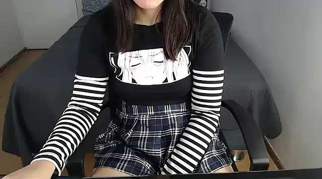 Snapshot of Chanelsexyy chatting on 01-26-25, 04:51 Chanelsexyy online show from 01-26-25, 04:51