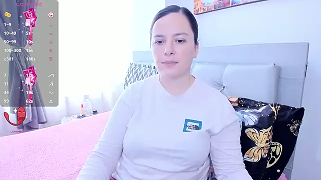 angelaagomez online show from 06-06-26, 05:51