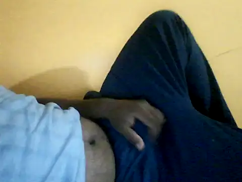 Snapshot of Indianguymohan chatting on 06-08-26, 04:40 Indianguymohan online show from 06-08-26, 04:40